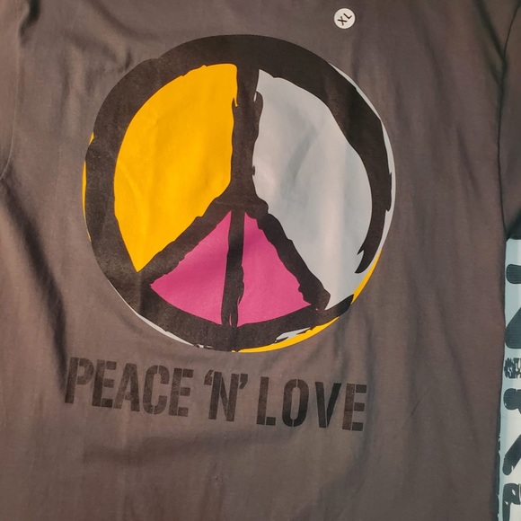 SZ VARIOUS BKYS  GRAPHIC TEE - Picture 2 of 4